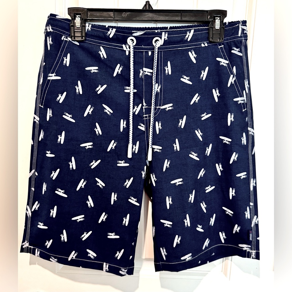 Johnnie-O NWT Youth Twilight Navy Avon Boys 16 Swim Trunks Shorts All Over Logo
